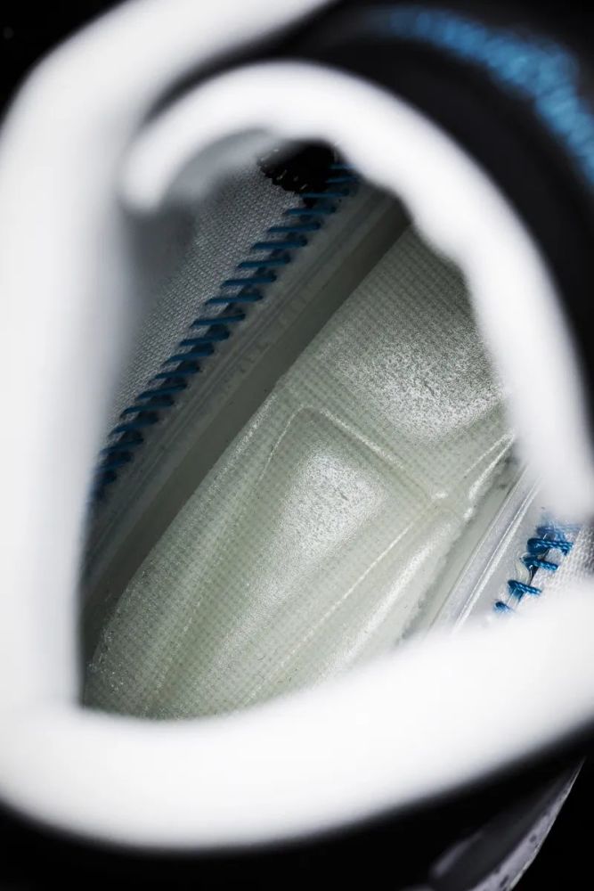 杜兰特 kd13 抢先上脚!气垫配置前所未有!_腾讯新闻