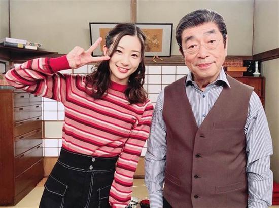 志村健感染新冠去世 女儿 因言行不当被怼 事后再发文找补 腾讯新闻