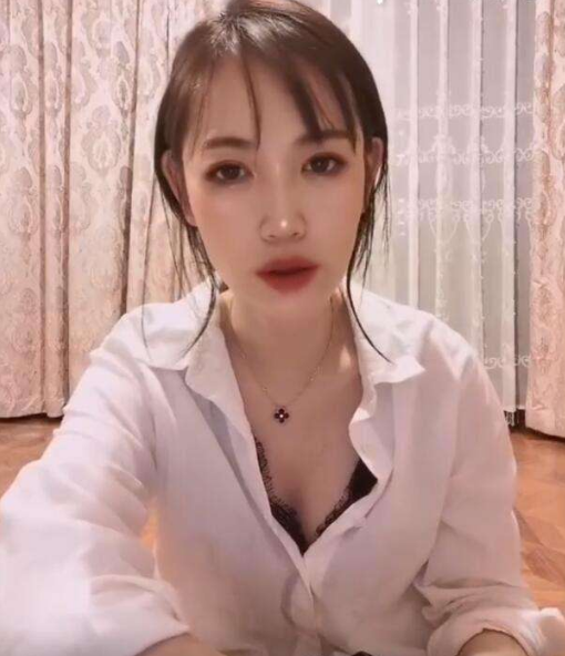 马蓉直播带货的背后,是离开王宝强和宋喆之后身无分文的窘境