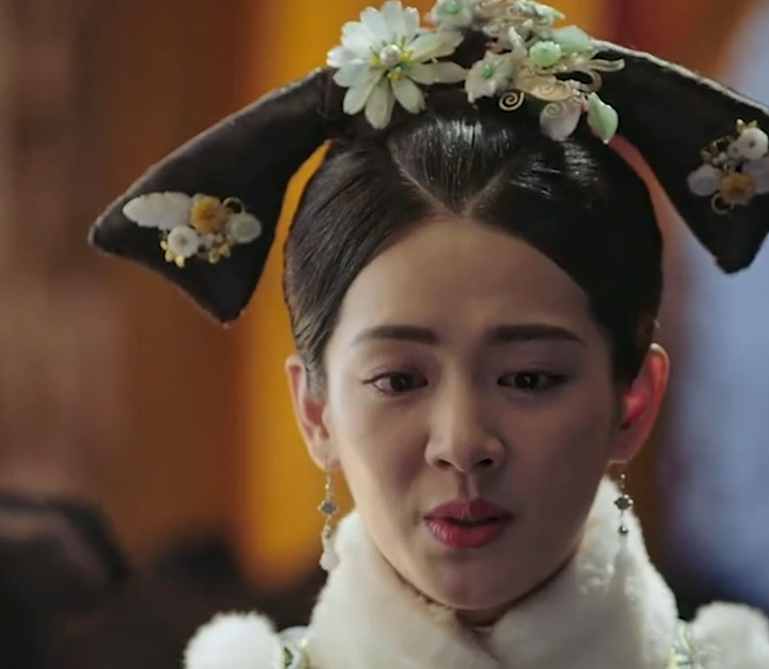 如懿传:谁能看懂?为何舒妃要选择自焚,宁愿烧成灰烬也不服毒_腾讯新闻