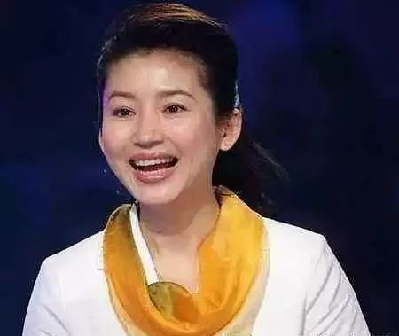 著名主持人疑似患病病床前亲自写下这19句话写到每个人心里去了