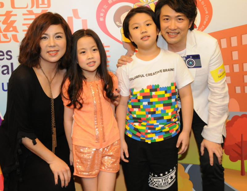 52岁刘美娟近照皮肤细腻似少女与邵仲衡10年情断后闪婚男歌手