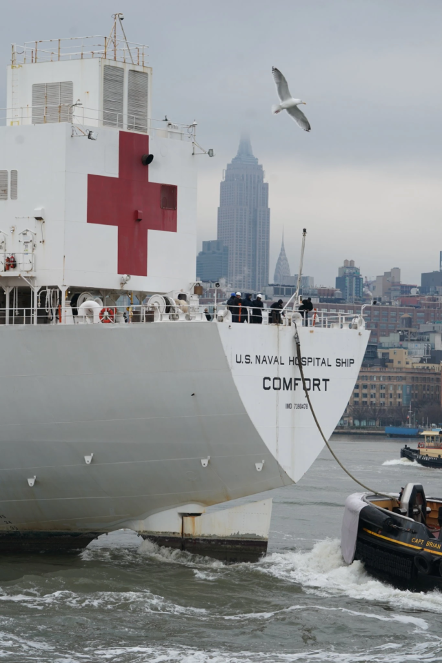 被公知吹上天的两艘美军医院船,目前只接收了35名患者