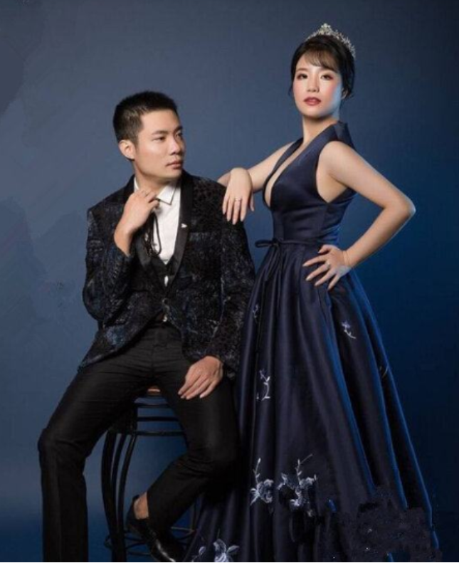 pdd送老婆的礼物,骚男送老婆的礼物,大司马送老婆的礼物,差距有点大