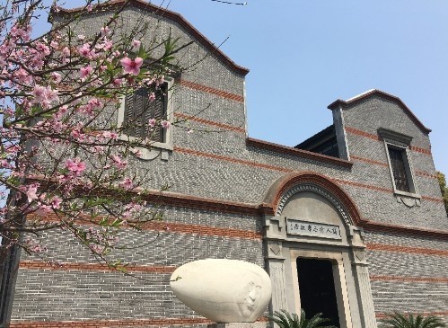 为浪漫而生的诗人,因一首《再别康桥》而脍炙人口|再别康桥|陆小曼