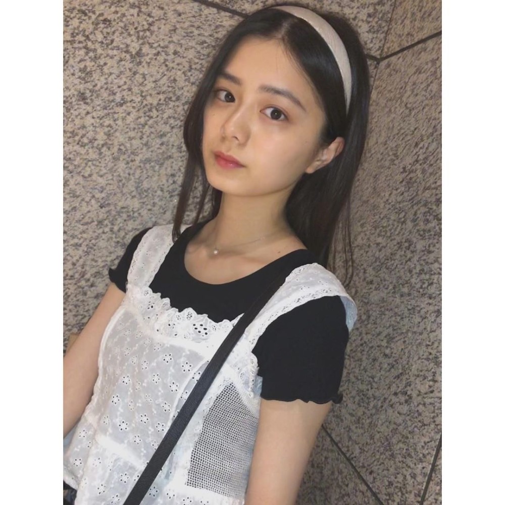 假面骑士时王:奥拉小姐姐的写真,这些你收藏了吗_腾讯新闻