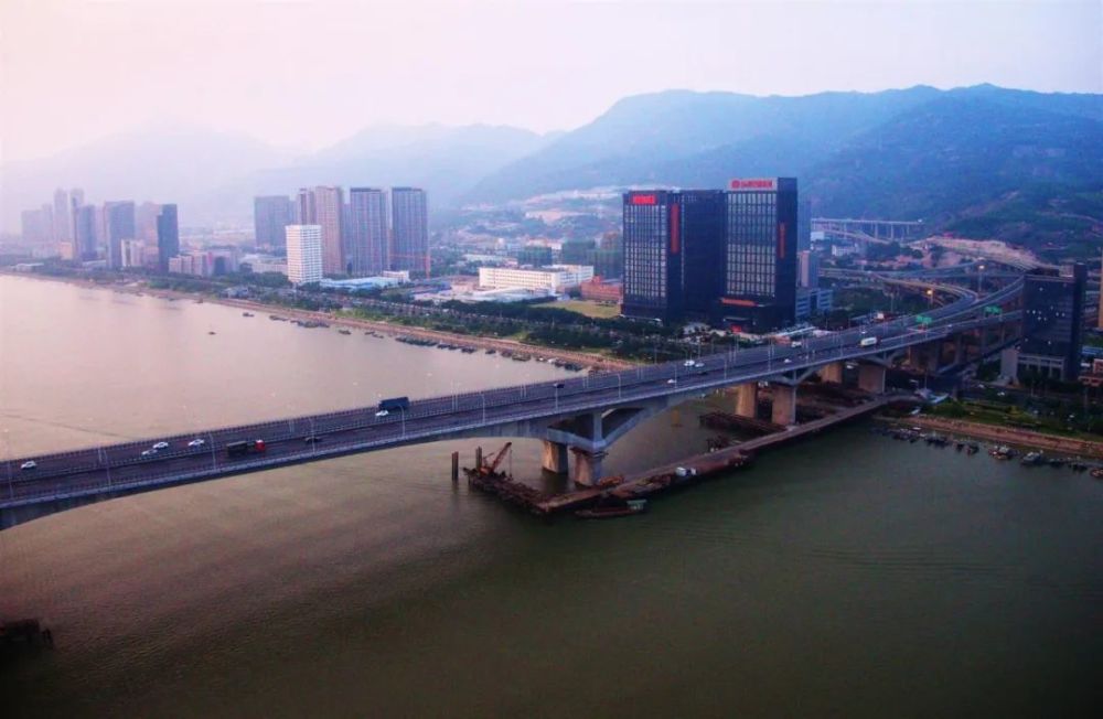 2019年1月,三江口大桥正式通车,串联起马尾板块,三江口板块与长乐营前