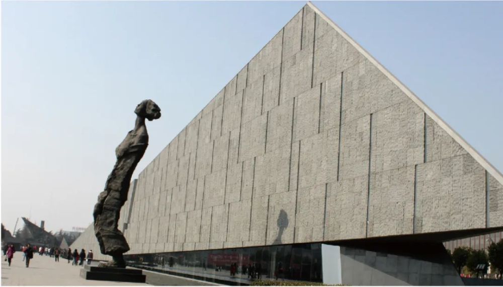 铭记历史敬畏死亡24座打动人心的纪念性建筑设计