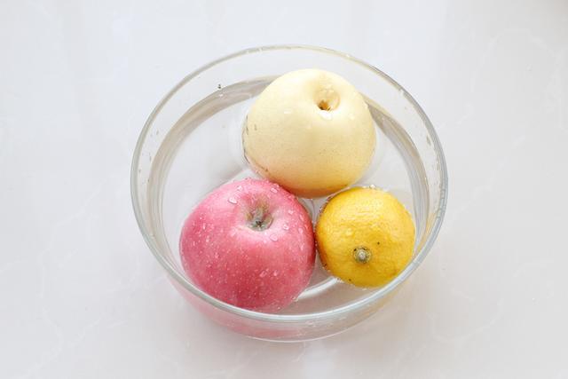 春季喝茶有讲究,加点水果煮一煮,甘甜可口又养颜,做法简单极了