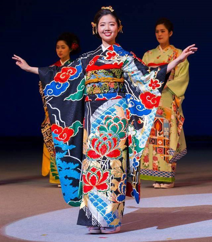 日本推出"奥运和服",中国定制艳惊四座,网友却说:不懂装懂