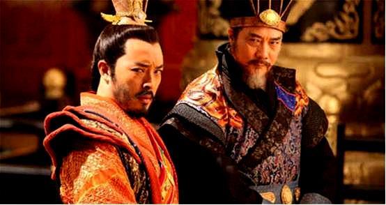 换句话说是王臧,赵绾引导汉武帝服膺儒学在先,而后汉武帝遂有了罢黜