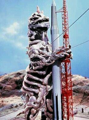 初代奥特曼中,来自宇宙的怪兽,每一只都穷凶极恶,还曾出现在其余奥特