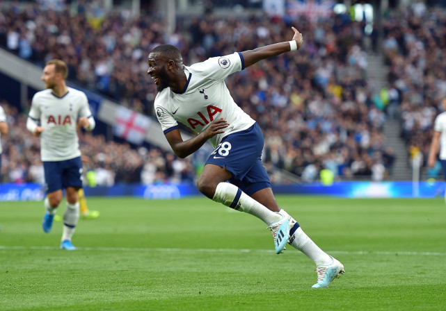 恩东贝莱本赛季12场比赛进2球,已追平上赛季总进球数