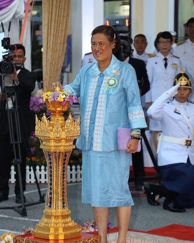 泰国官宣长公主69岁生日!两个混血女儿惊艳,自己被美国丈夫抛弃