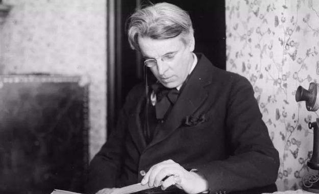 直到叶芝52岁的时候,他最后一次向茅德冈求婚被拒绝之后,他也知道自己