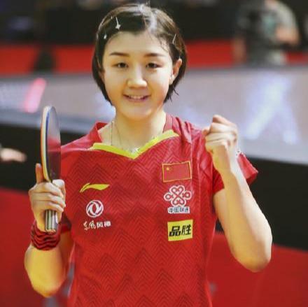 刘诗雯近况随康复师单独训练球迷换头像祝福奥运前做好一事