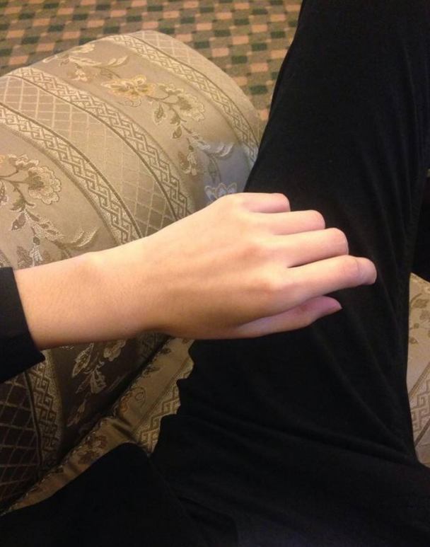 心理测试:4个男生的手,你觉得哪个最迷人,测你未来另一半的颜值有多高