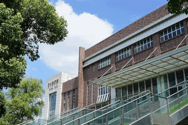 用不一样的方式"解锁"宝山区三所市实验性示范性高中|吴淞口|行知中学