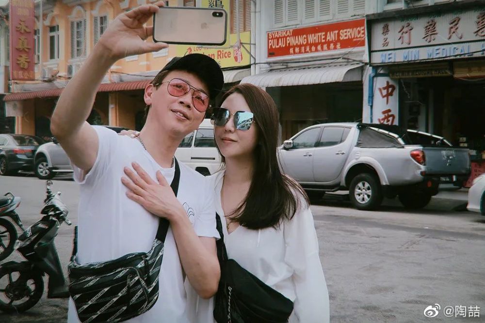 陶喆出轨后大秀恩爱，小S当众翻白眼：做你老婆，真惨（组图） - 15