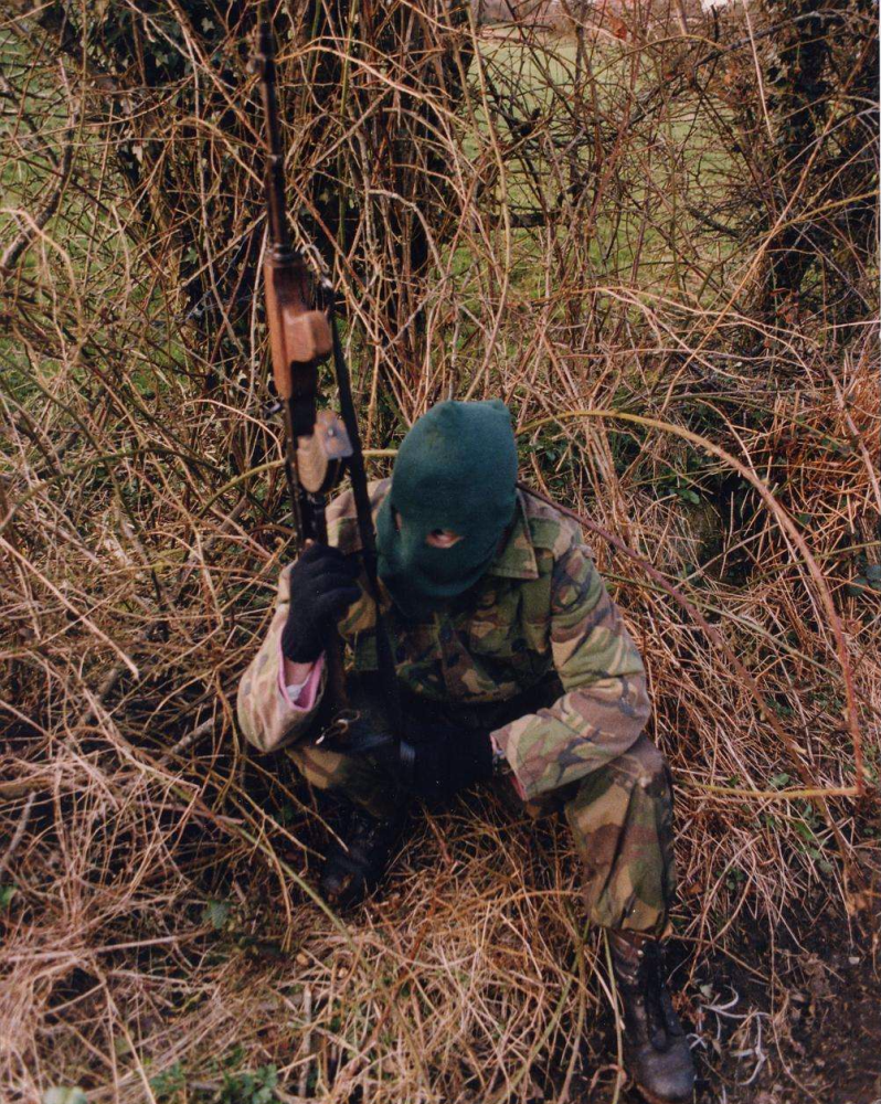 【爱尔兰共和军】跟蒙巴顿勋爵一起被当场炸死的,还有他14岁的孙子