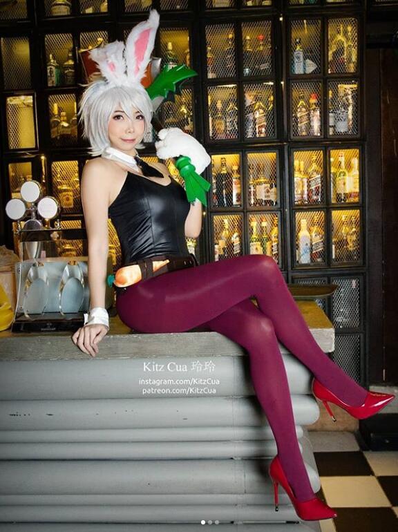 愚人节福利来袭 美女cos新作品:兔女郎锐雯,玉剑传说刀妹