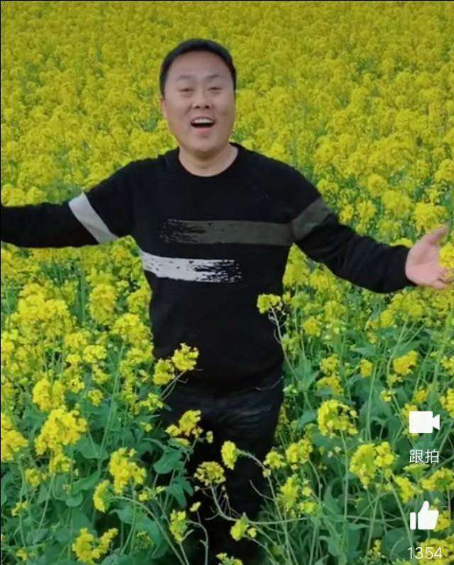 刘大成激情献唱为了爱,父老乡亲免费看直播!