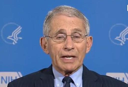 安东尼·福奇|疫情仍严重，白宫却公开矮化抨击福奇，美专家：美国愈发可怜了