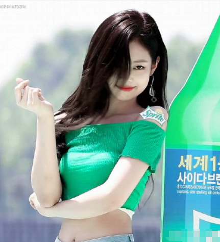 有种差距叫"代言雪碧",金智妮lisa还好,看到热巴:超心动!