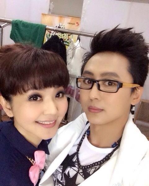 46岁方琼近照隐瞒了15年的老公原来是我们熟悉的他