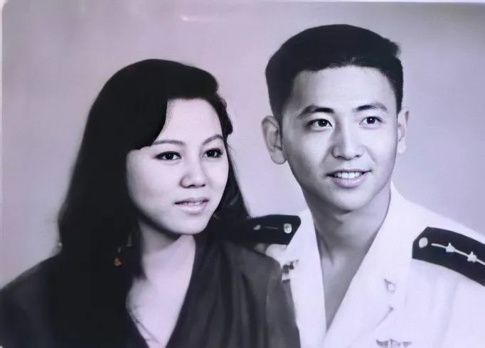 王伟与妻子阮国琴