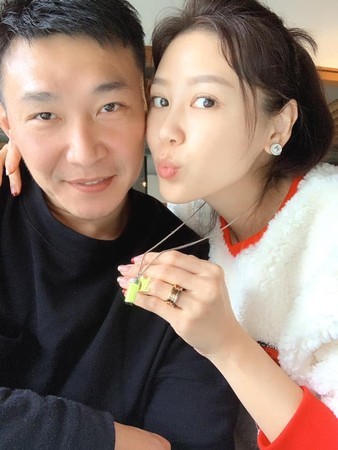 张智峰刚交往就问严立婷有负债吗 结局反转超浪漫_腾讯新闻