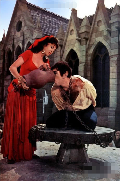 我是撞钟人但我却没能拥有爱斯梅哈尔达