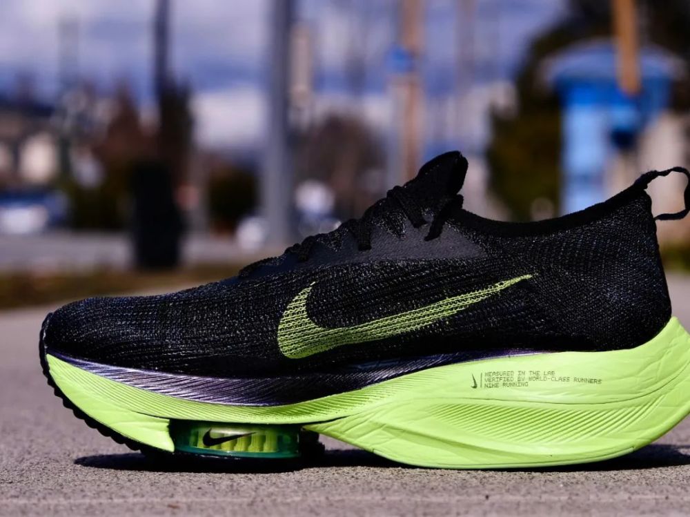 地表最强马拉松跑鞋?alphafly简评_腾讯新闻
