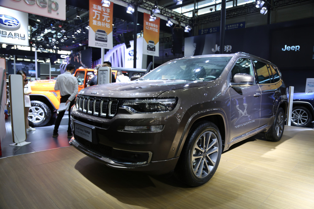 jeep大指挥官,30万级别7座豪华suv,车展实拍!