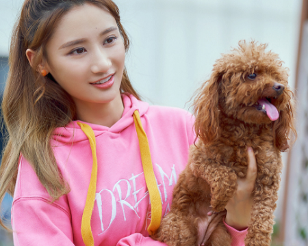 本以为《冰糖炖雪梨》夏梦欢是新人,直到看到她第一