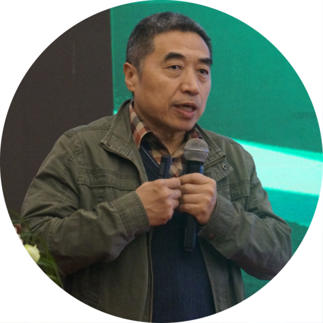 董事长李卫国综合参加本次直播的三位农资龙头企业负责人的观点来看