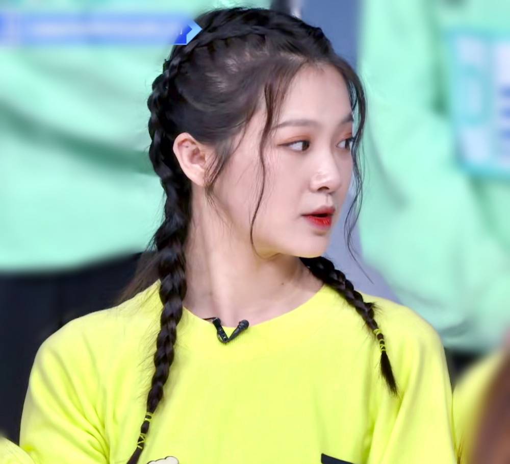 青你2选手压力大周梓倩被淘汰心态崩了哭晕倒地后送医