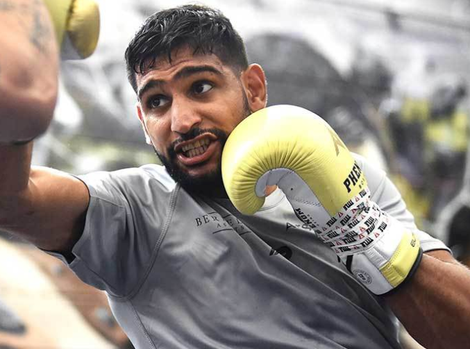 英国拳王:有人说新冠起源是中国人吃蝙蝠,你信吗?我才不信!