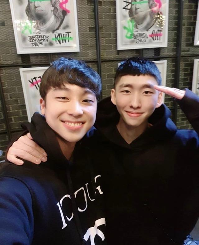 韩国首尔中央地区法院对林孝俊在训练中扒掉队友黄大宪裤子导致后者在