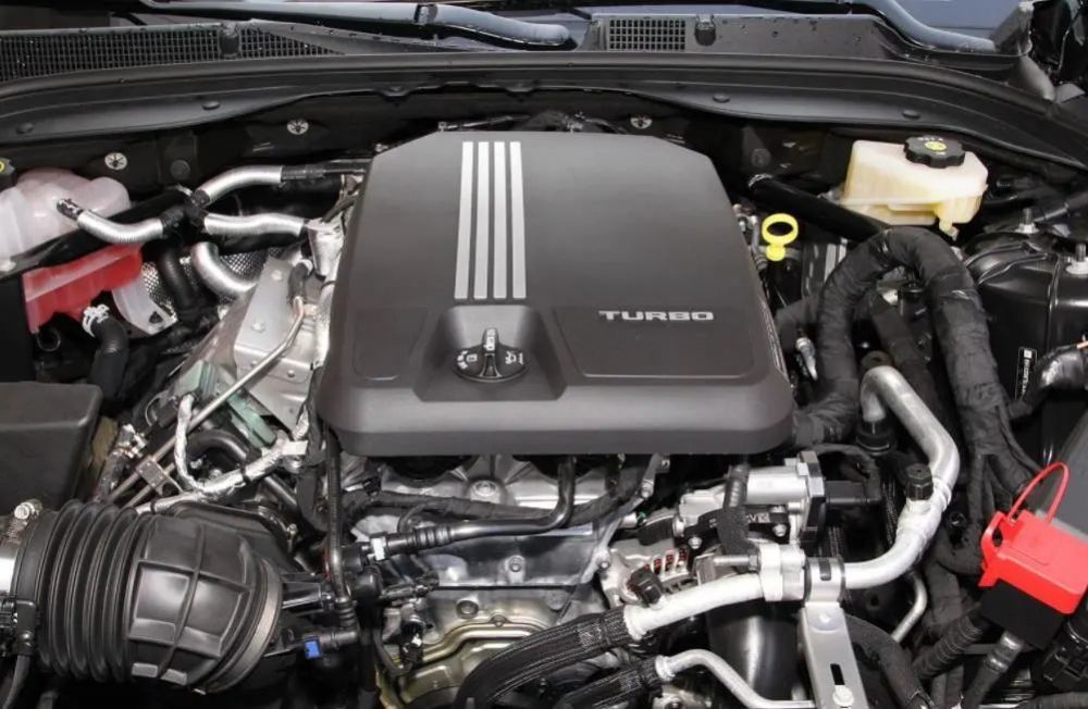 0t发动机,二者最大功率均为241马力,峰值扭矩均为350牛·米.