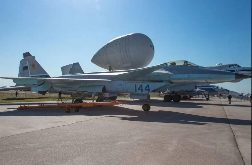 米格144外表粗糙不堪还自称五代机真有等离子隐身技术