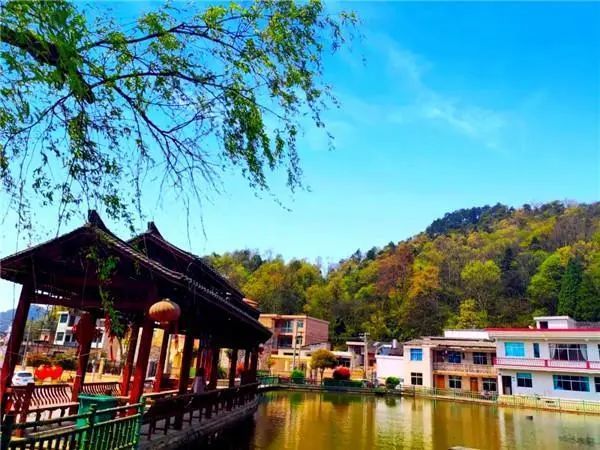 这是一个唯美的地方,一个养心的地方,它就是贵阳市乌当区新场镇王坝村
