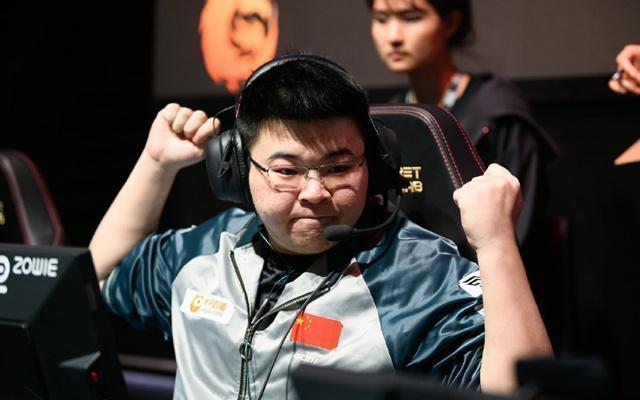 PCL：4AM晋级洲际赛后，韦神起诉斗鱼胜诉连发三条微博