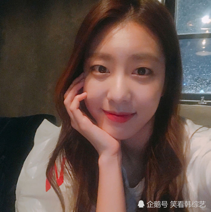 克服17岁的年龄差距今天和苏志燮结婚的幸运女神赵恩静