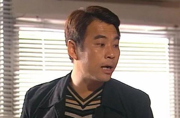 知名男星不戴口罩喷记者,大骂爆料者:不是人|戴志伟|出轨