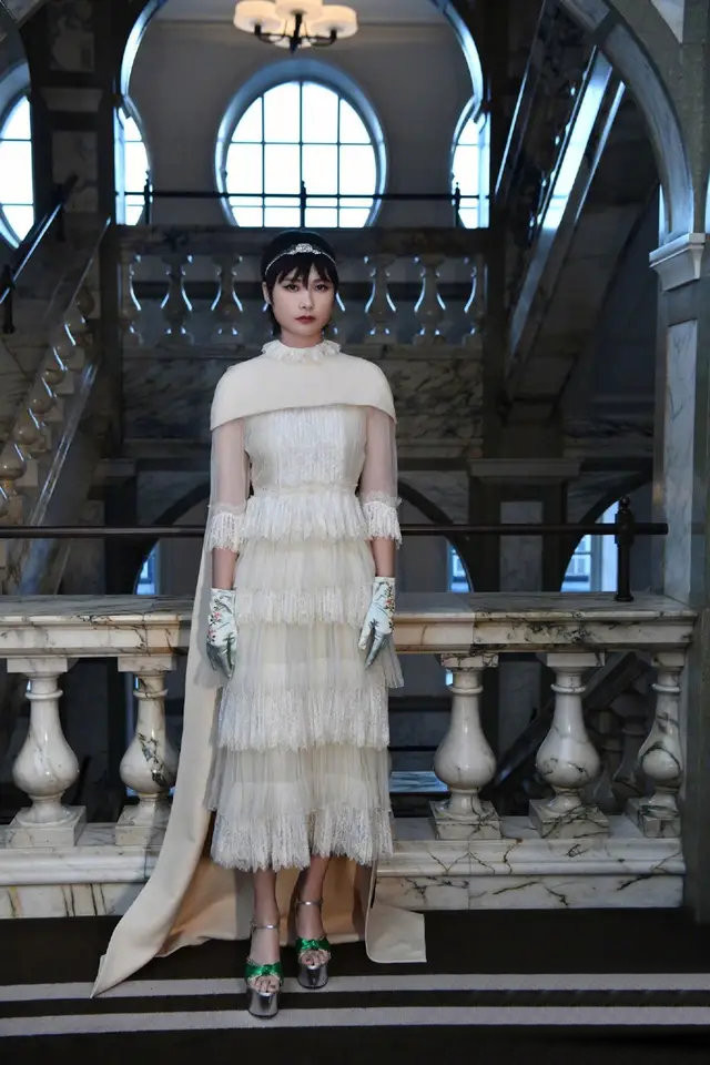 李宇春演绎高级魅力穿优雅女装霸气十足秀出美腿太惊艳了