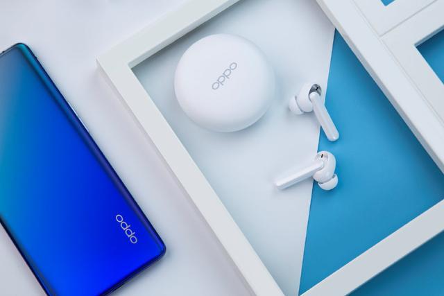 oppo真无线耳机简直颜值爆表,连猛男最爱的"真爱粉"颜色都上了