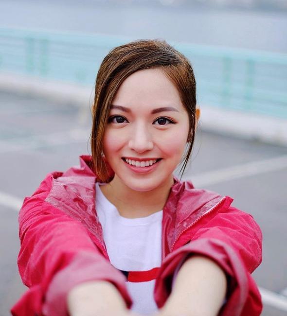 港姐冠军情路坎坷帮男友买房后被甩对方火速勾搭辣妹