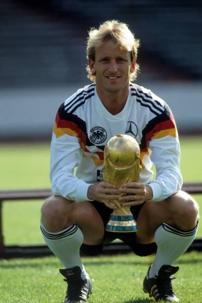 早在1986年的世界杯上,布雷默就帮助西德队获得亚军,球队决赛中遗憾负