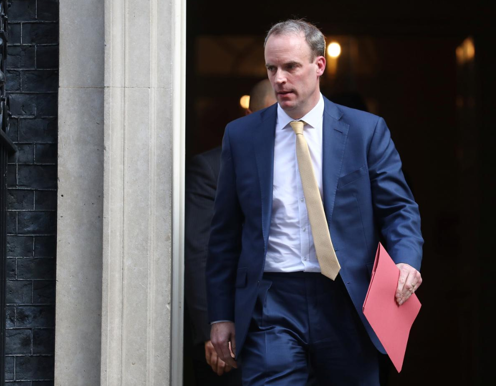 英国外交大臣:约翰逊是个战士 相信他能挺过去